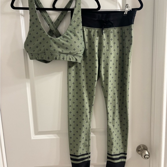 Sarah’s Day X White Fox Set - Picture 2 of 7